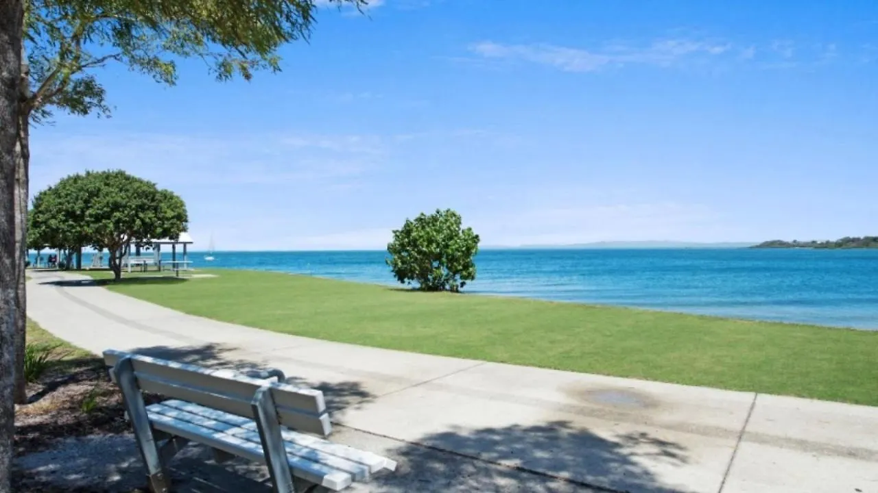 בית נופש Bongaree Ground Floor Air Conditioned, Fabulous Waterviews Overlooking Pumicestone Passage